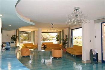 Hotel Club Cala Longa Montauro Экстерьер фото