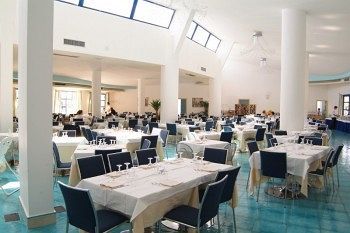 Hotel Club Cala Longa Montauro Экстерьер фото